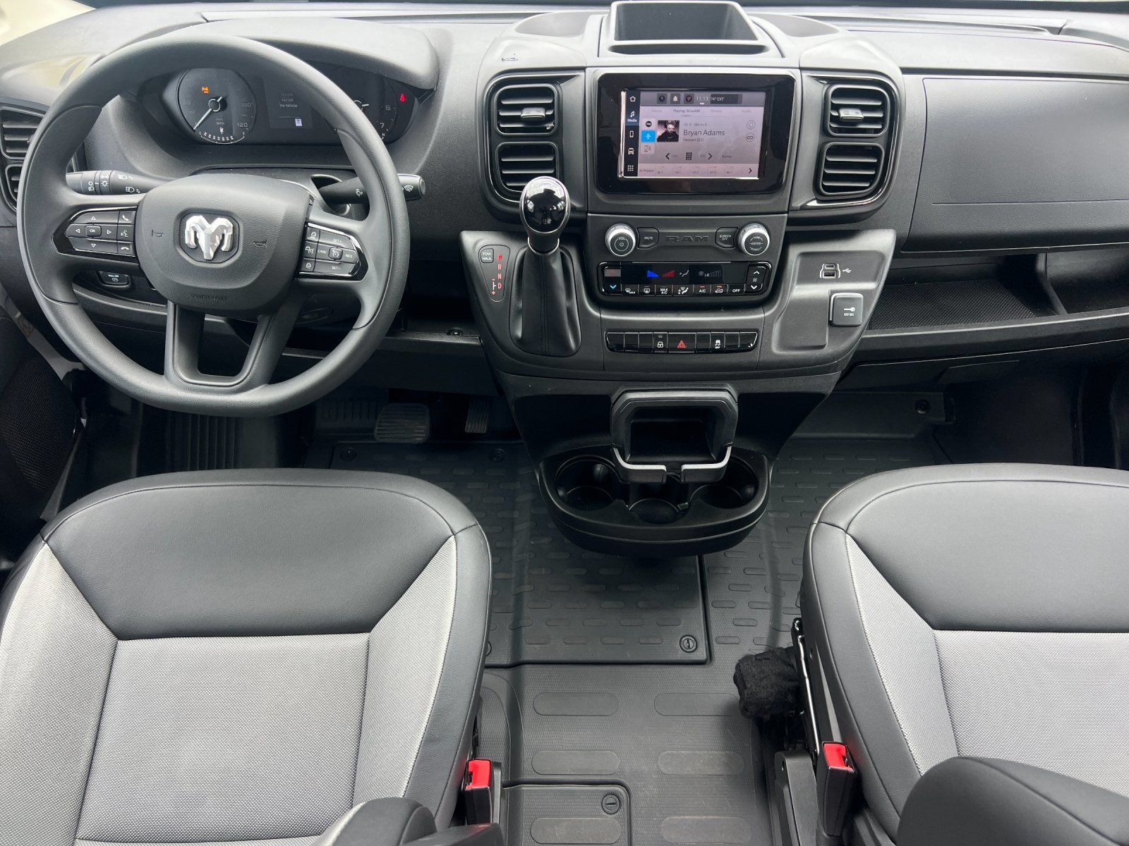 Used 2026 RAM ProMaster 2500 w/ Convenience Group FWD image 13