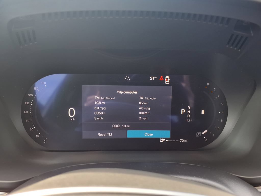 New 2026 Volvo XC60 B5 Plus w/ Protection Package Premier AWD/4WD image 27
