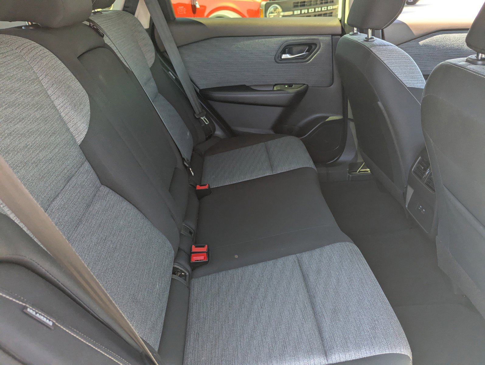 Used 2023 Nissan Rogue SV image 14