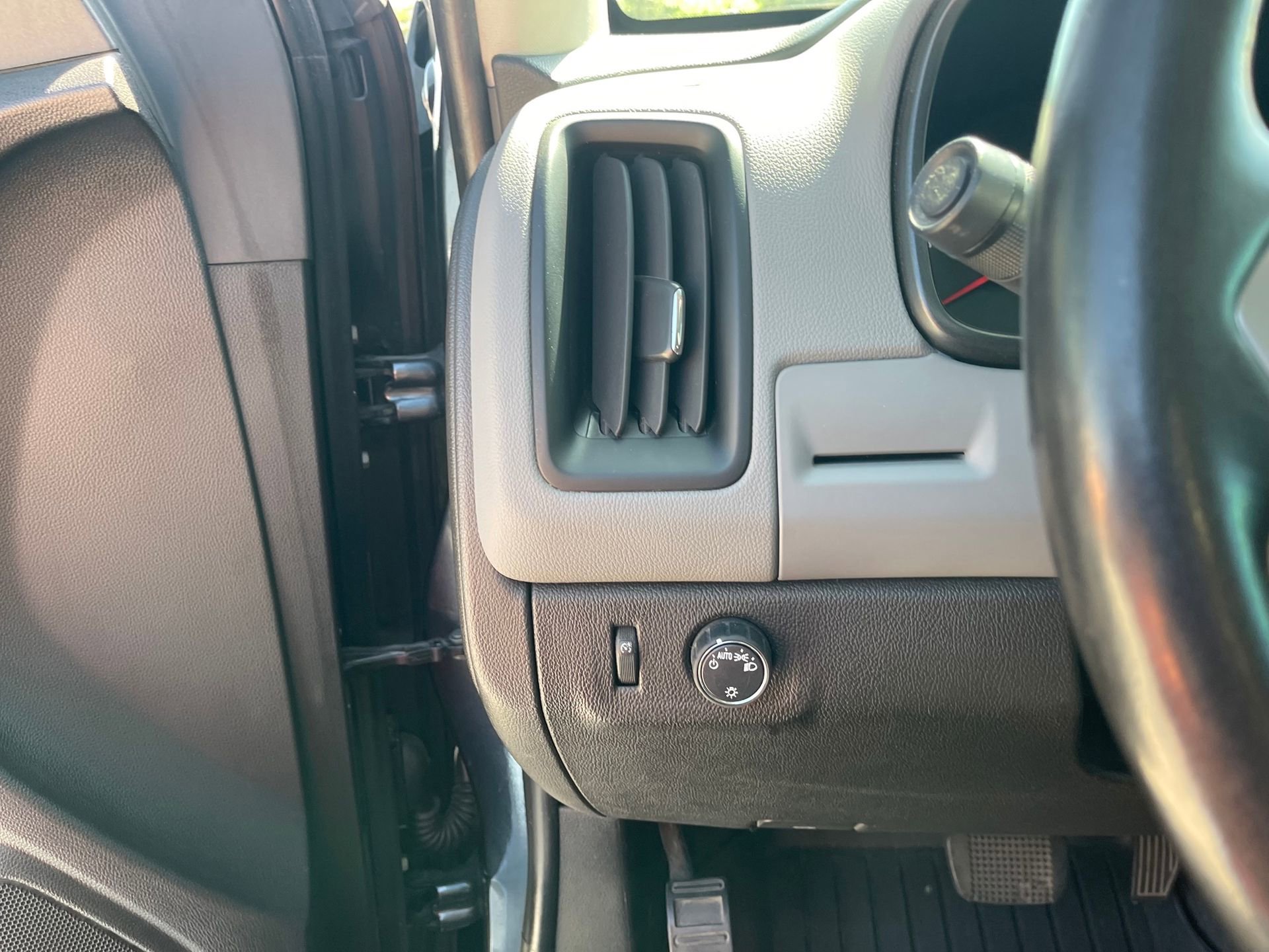 Used 2020 Chevrolet Colorado LT RWD image 15