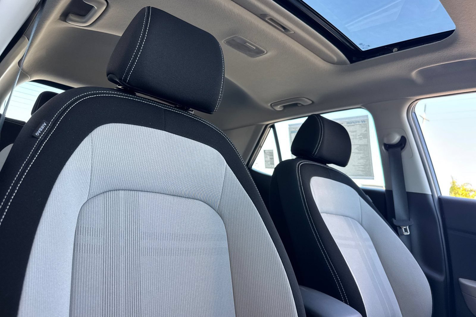 New 2026 Hyundai Venue SEL FWD image 18