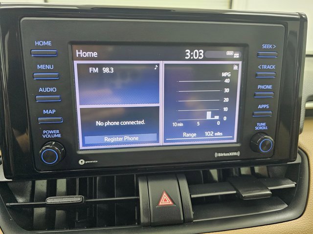 Used 2021 Toyota RAV4 XLE w/ Convenience Package image 18