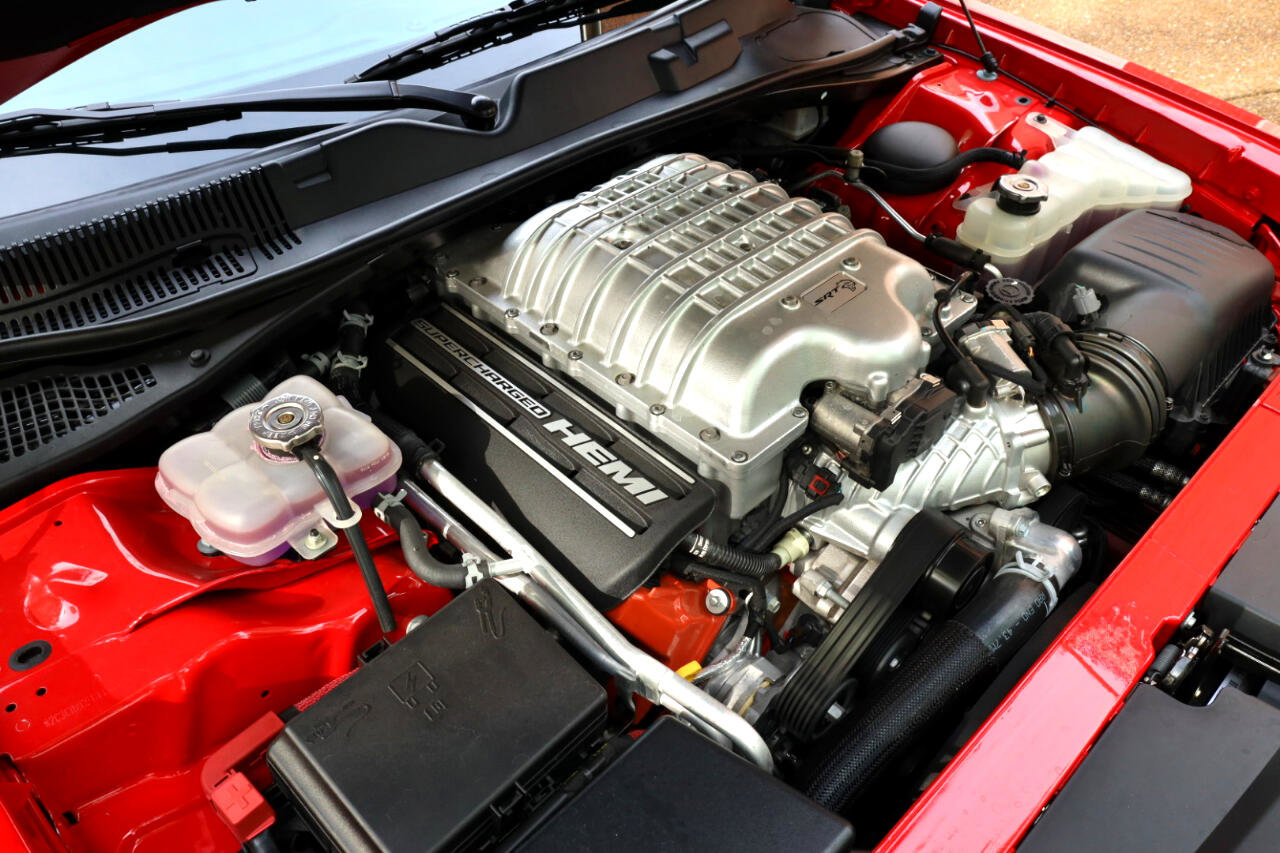 Used 2017 Dodge Challenger SRT Hellcat image 40