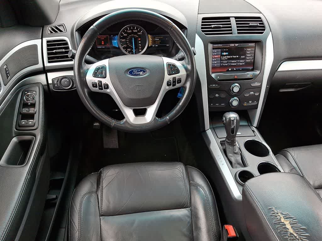 Used 2013 Ford Explorer XLT FWD image 11