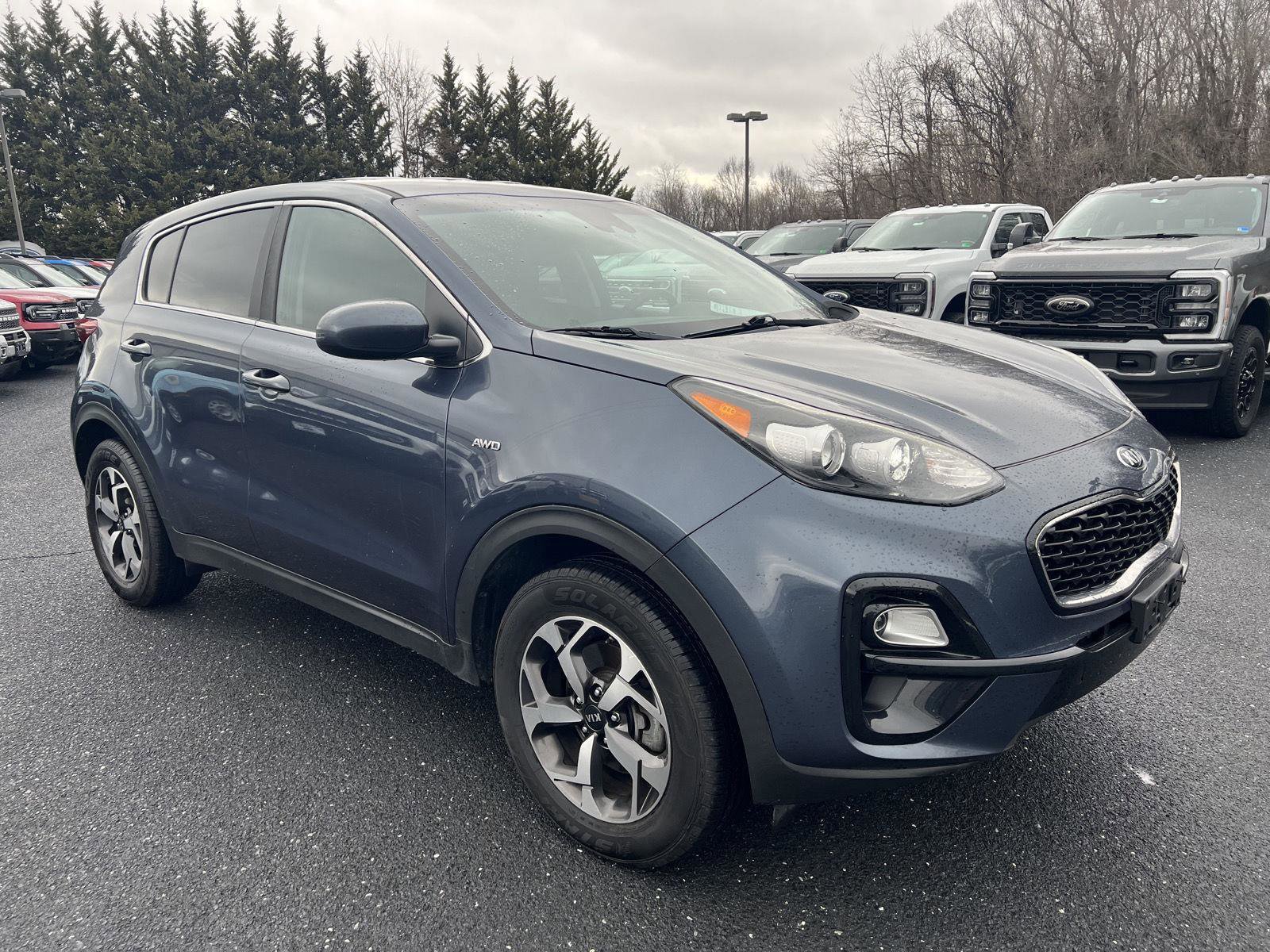 Used 2020 Kia Sportage LX image 1