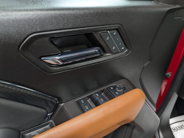 Certified 2024 GMC Canyon AT4 w/ AT4 Premium Package AWD/4WD image 15