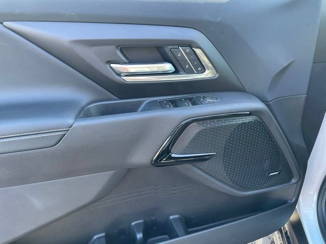 Used 2025 Chevrolet Silverado EV LT AWD/4WD image 11