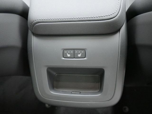 New 2026 Volvo XC60 B5 Core w/ Climate Package image 33