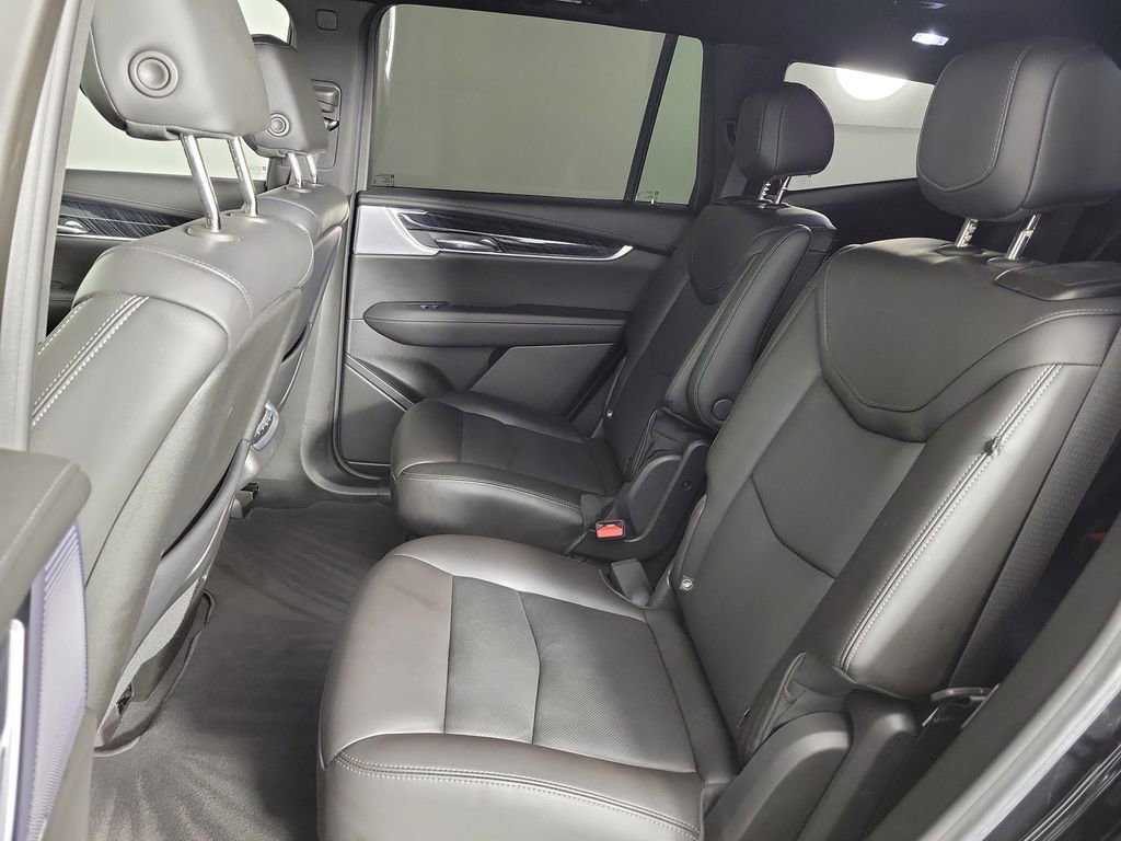 Certified 2023 Cadillac XT6 Premium Luxury image 12