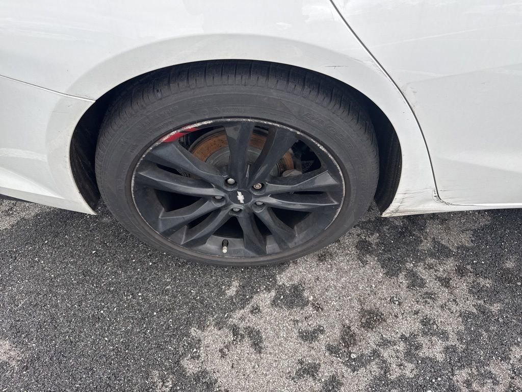 Used 2018 Chevrolet Malibu LT w/ Driver Confidence Package image 11