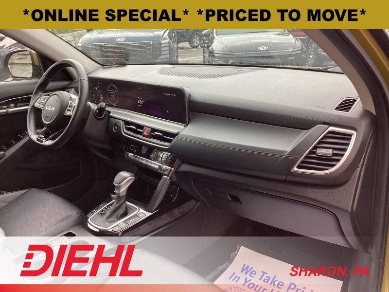 Used 2024 Kia Seltos SX w/ SX Sunroof Package AWD/4WD image 15