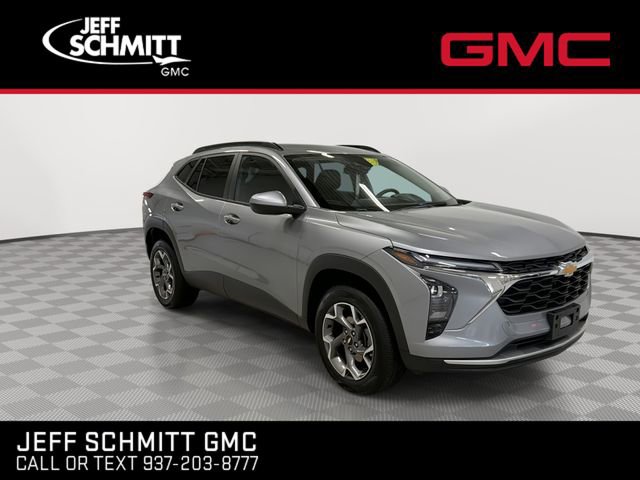 Certified 2025 Chevrolet Trax LT w/ LT Convenience Package FWD image 10