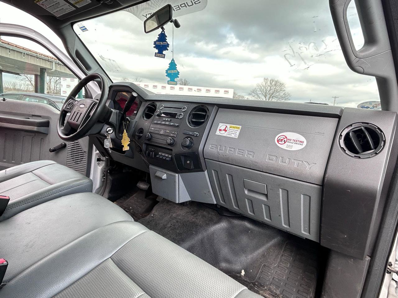 Used 2012 Ford F450 XL w/ XL Value Pkg RWD image 10