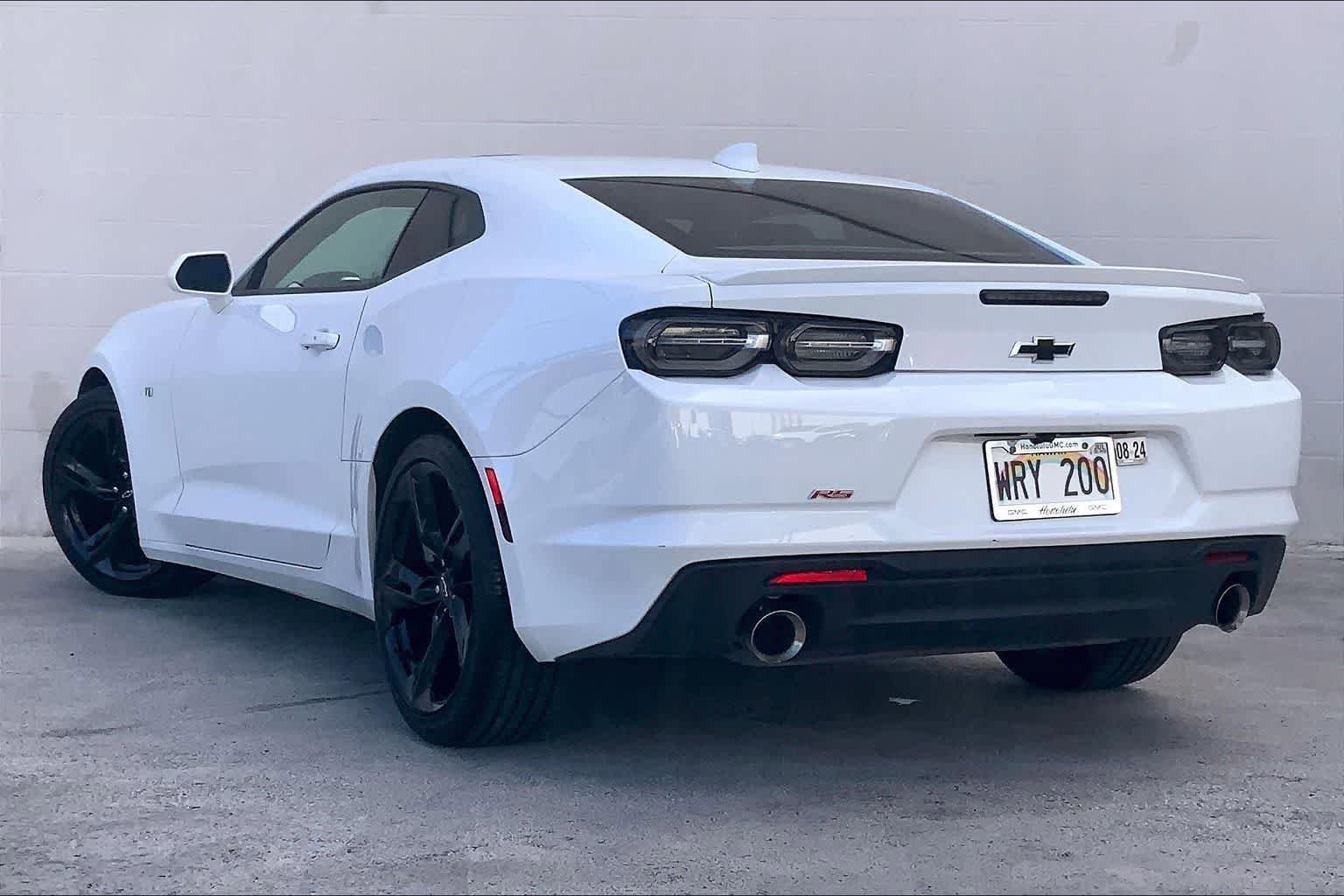 Used 2022 Chevrolet Camaro LT w/ RS Package RWD image 4