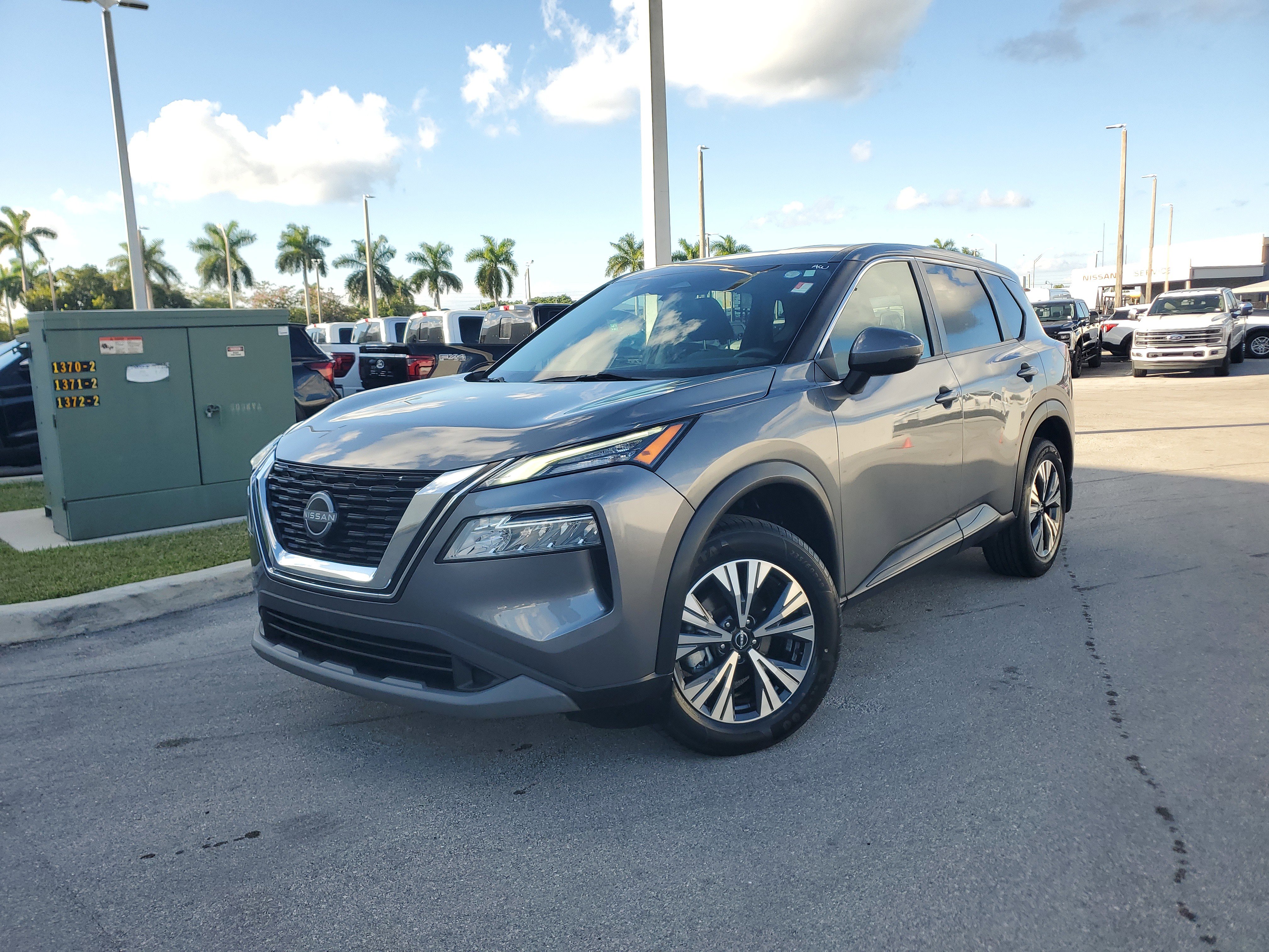 Used 2022 Nissan Rogue SV image 33