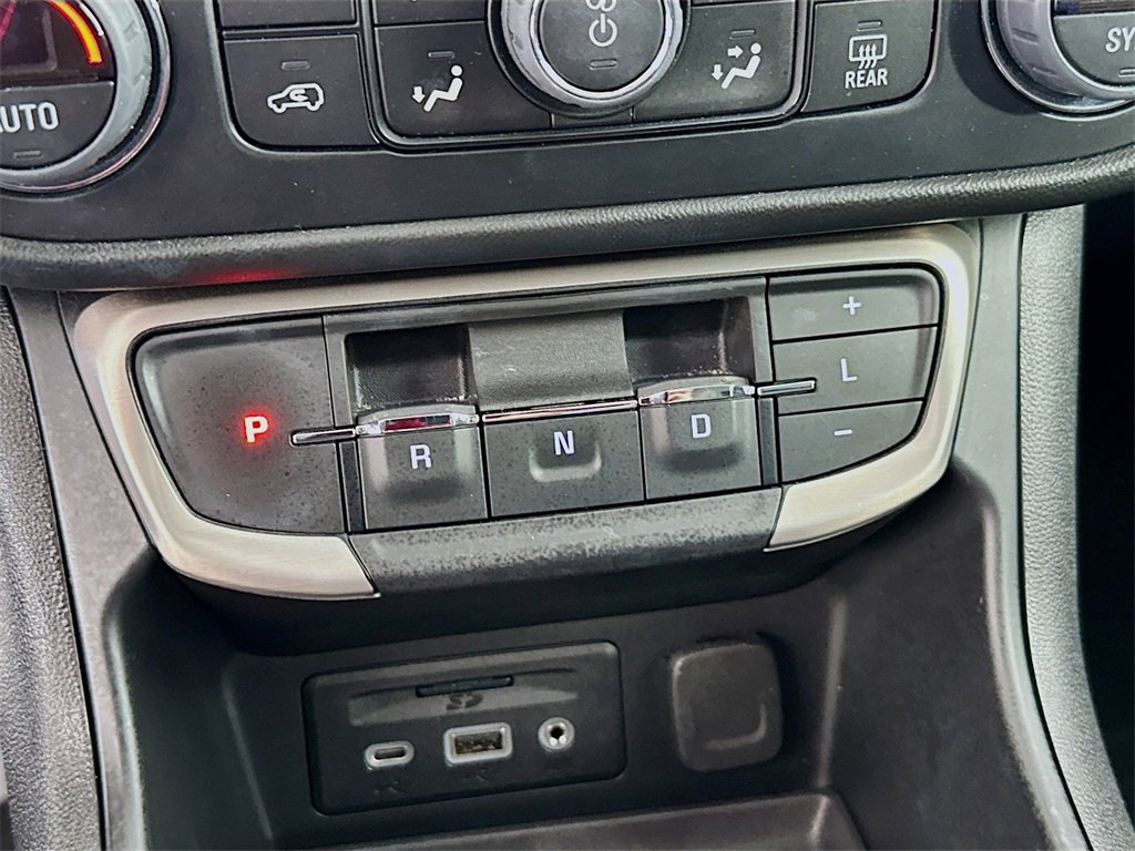 Used 2022 GMC Terrain Denali w/ Denali Premium Package image 17