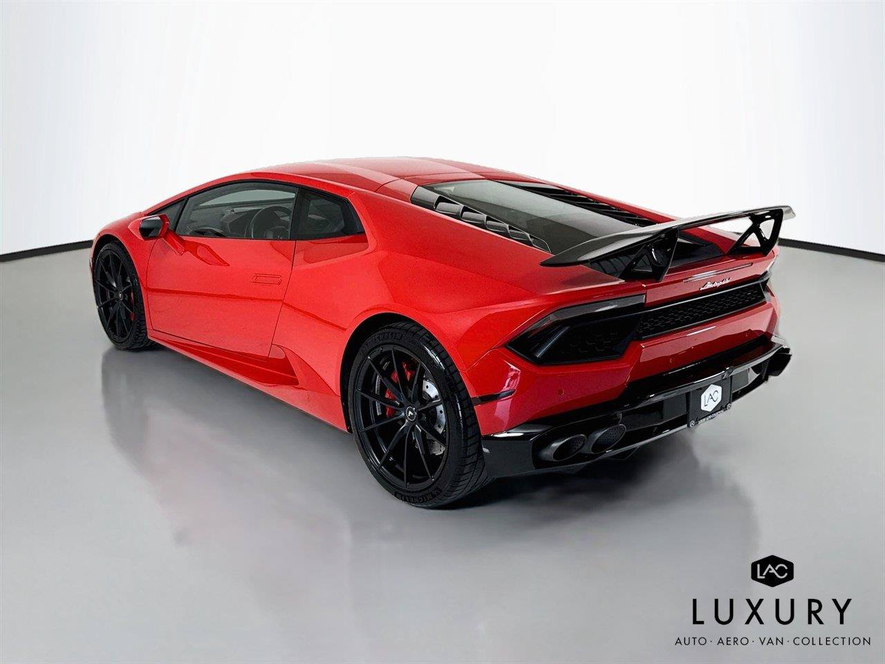 Used 2016 Lamborghini Huracan LP 580-2 RWD image 7