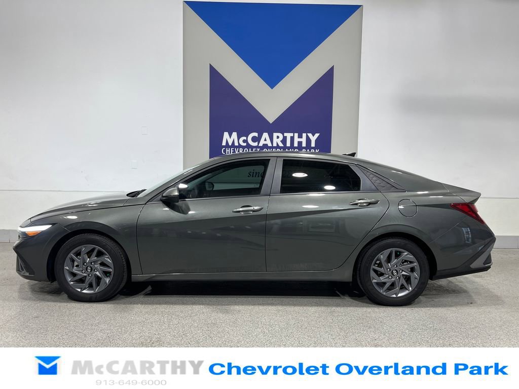 Used 2024 Hyundai Elantra SEL FWD image 8