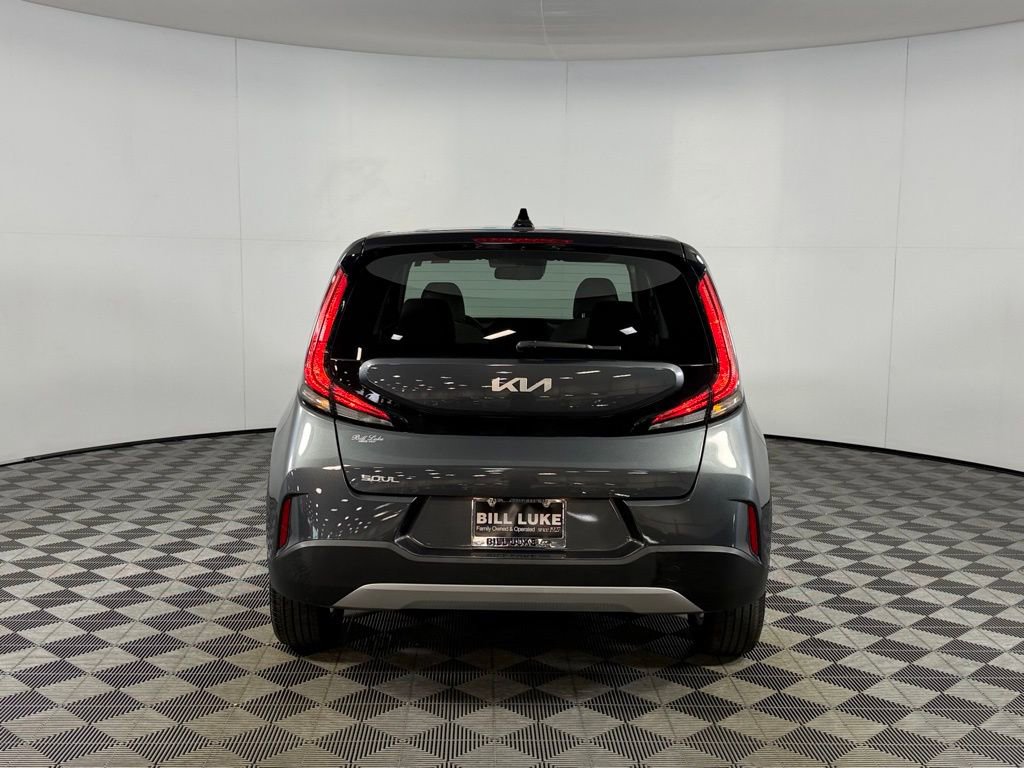 Used 2025 Kia Soul LX image 8