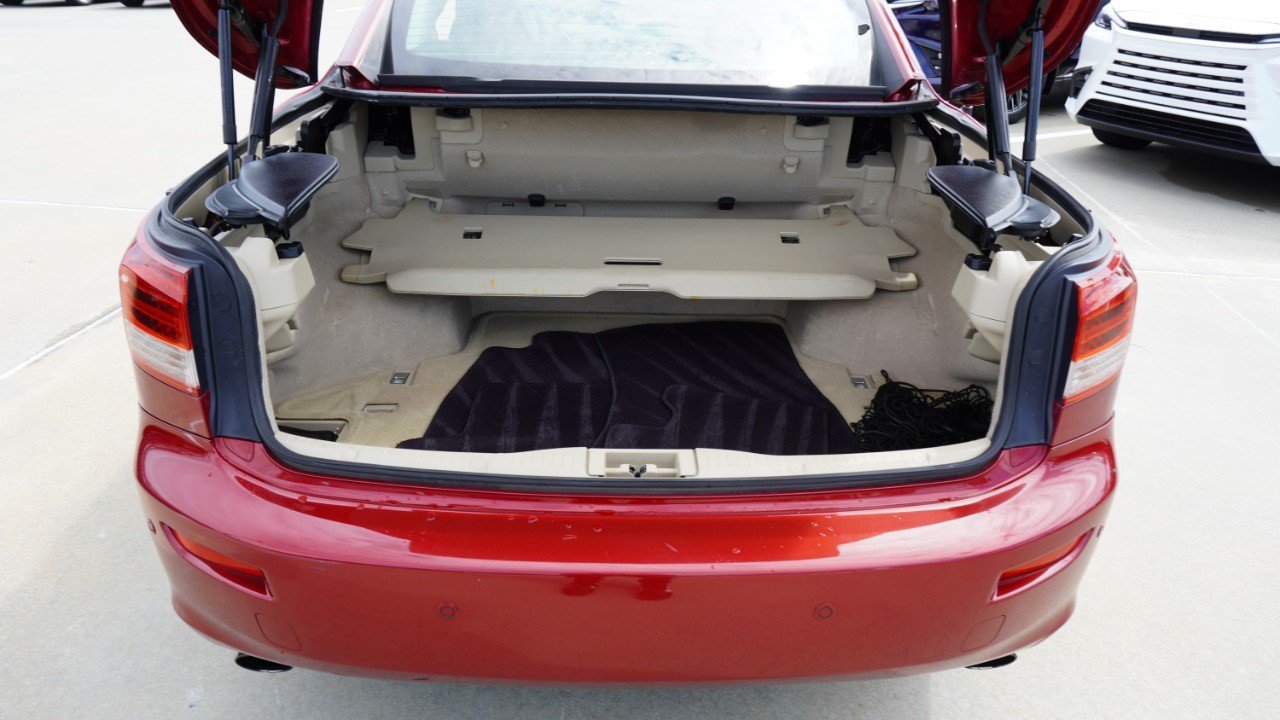 Used 2010 Lexus IS 350C RWD image 32