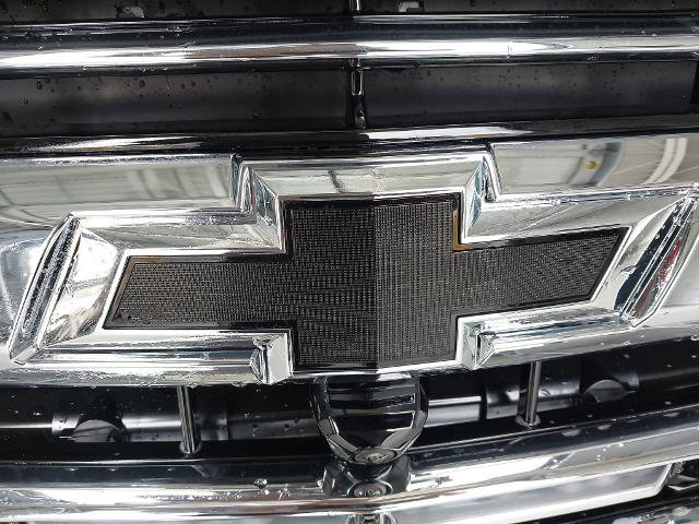 New 2026 Chevrolet Suburban Premier w/ Sun And Tow Package AWD/4WD image 31