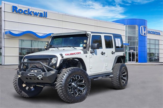 Used 2017 Jeep Wrangler Unlimited Rubicon w/ Connectivity Group