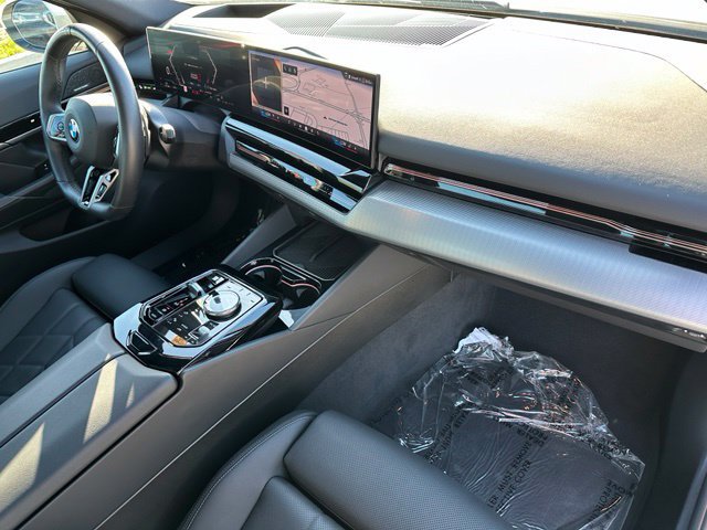 Used 2026 BMW 530i xDrive AWD/4WD image 9