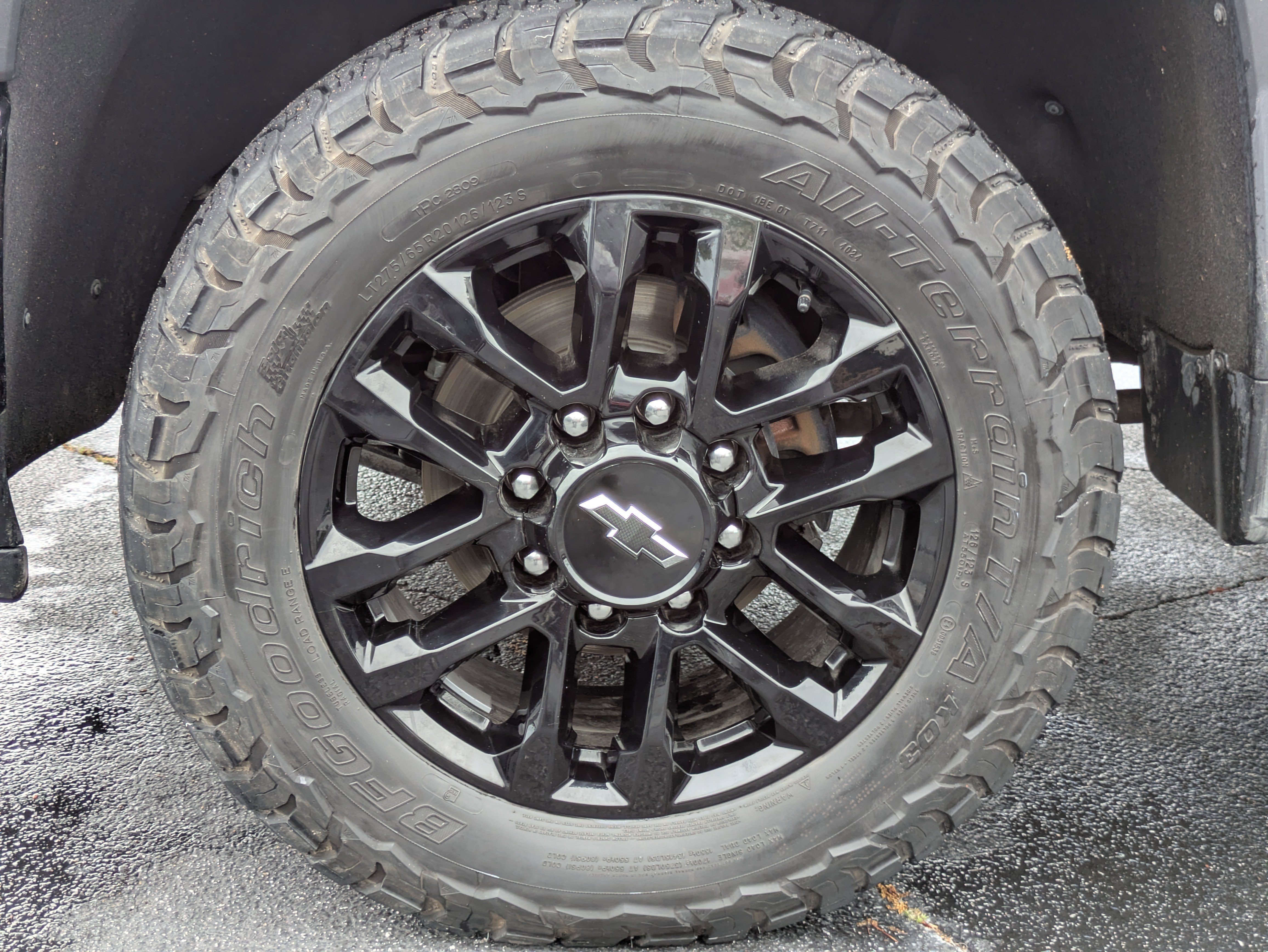 Used 2025 Chevrolet Silverado 2500 LTZ w/ LTZ Plus Package image 30