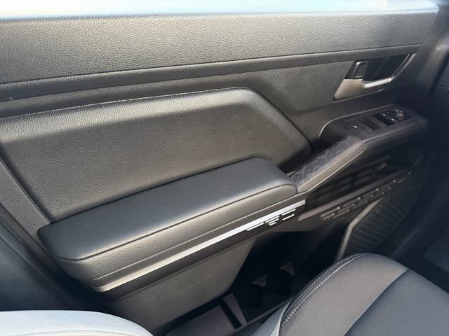 Certified 2025 Toyota Tacoma TRD Sport image 31