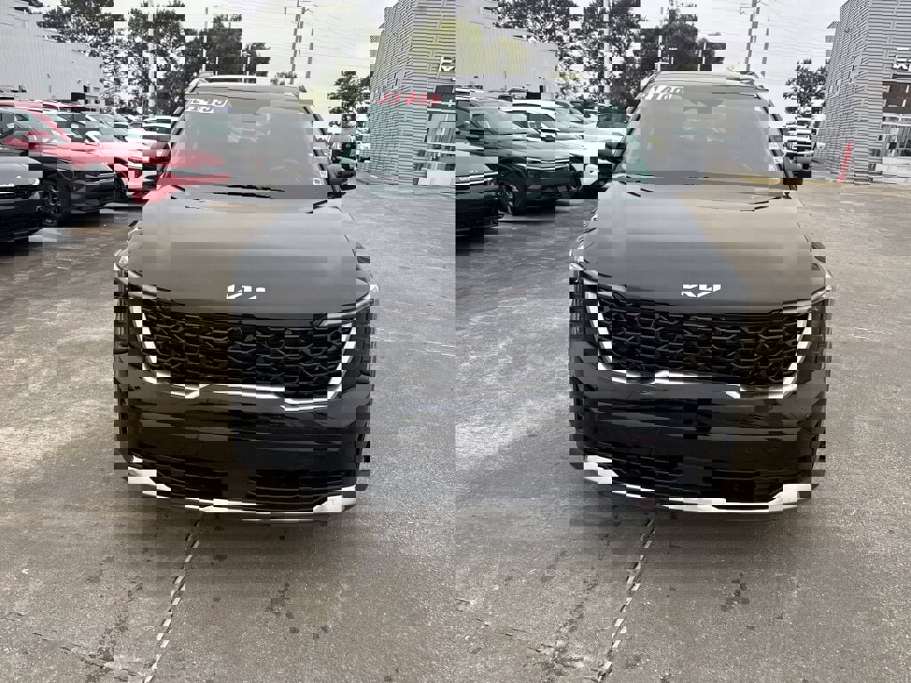 Certified 2025 Kia Sorento S w/ Panoramic Sunroof Package image 7