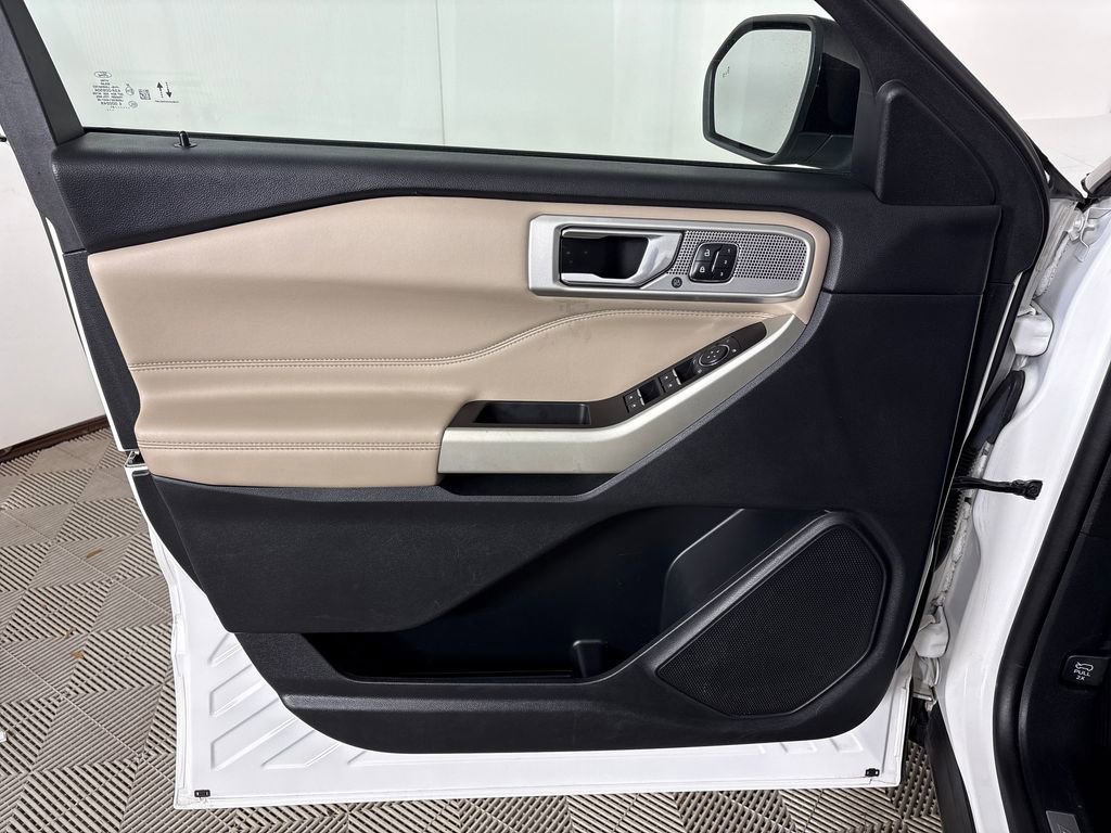 Certified 2021 Ford Explorer Limited w/ Equipment Group 301A RWD image 22