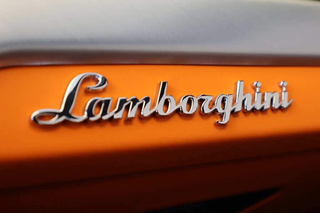 Used 2024 Lamborghini Urus S AWD/4WD image 20