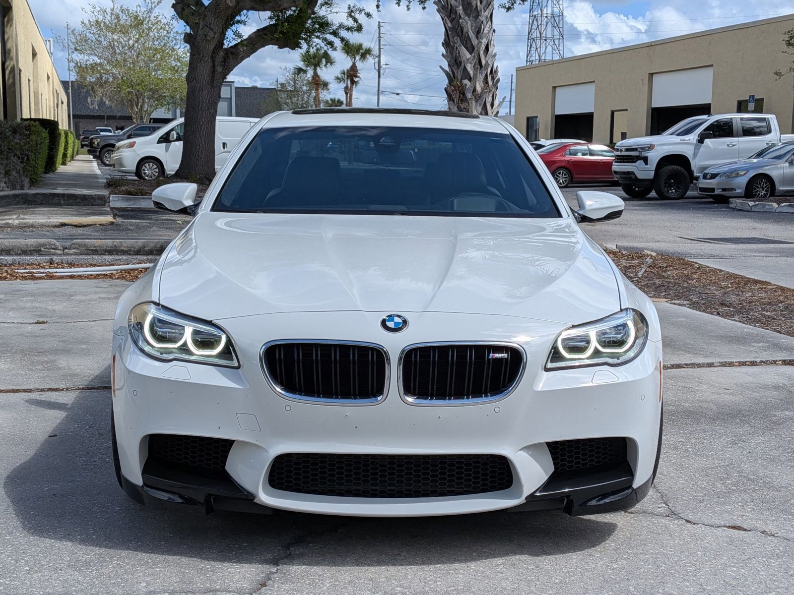 Used 2014 BMW M5 RWD image 5