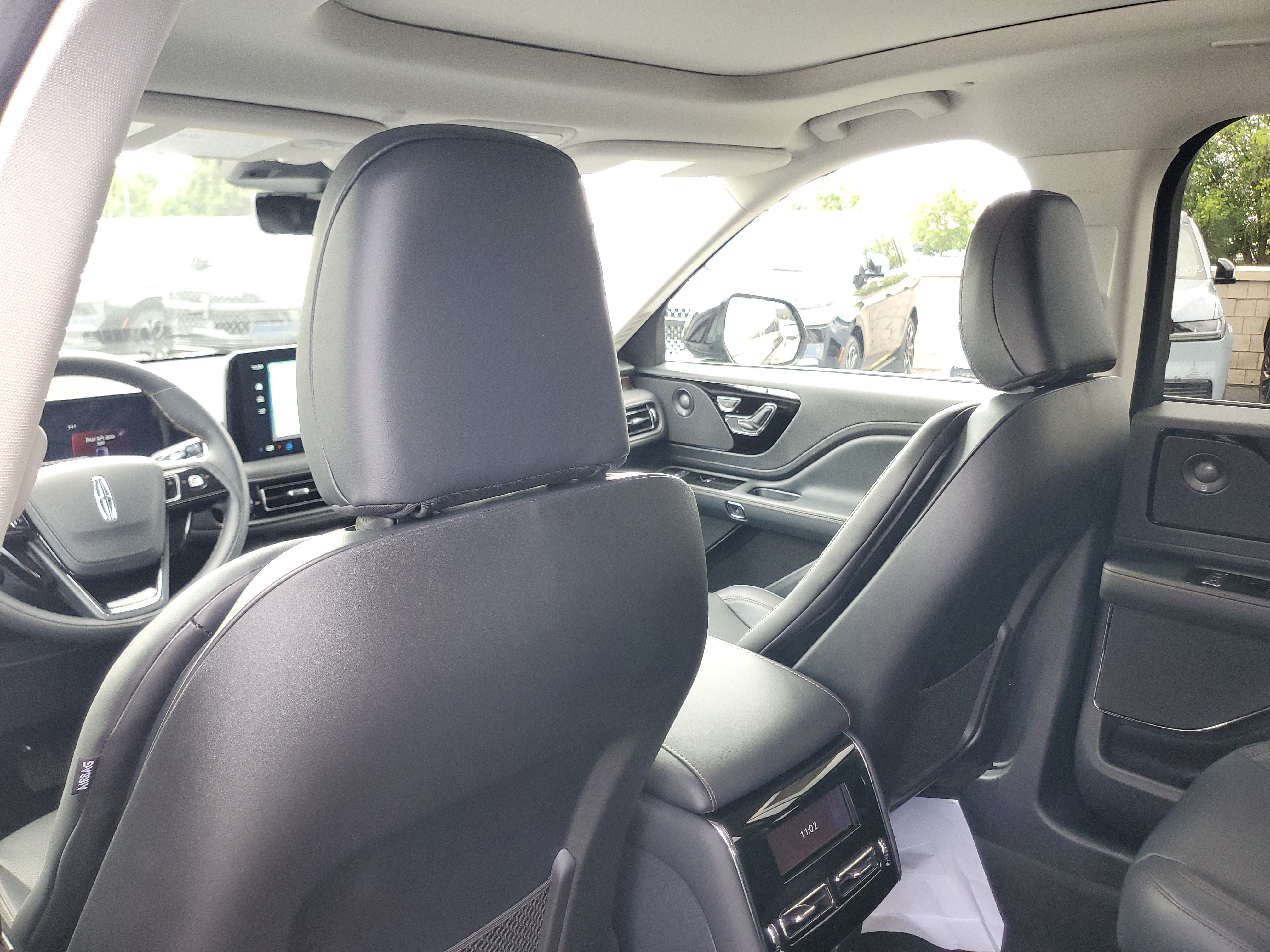 New 2026 Lincoln Aviator Reserve w/ Jet Appearance Package AWD/4WD image 24