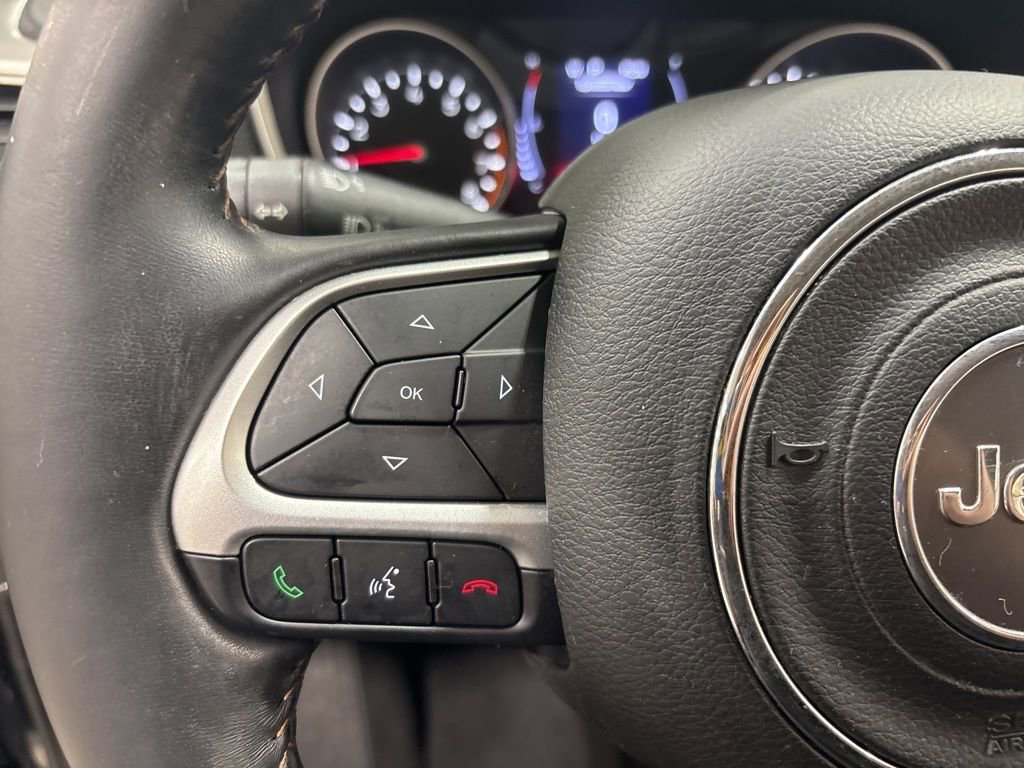 Used 2020 Jeep Compass Latitude w/ Cold Weather Group image 9