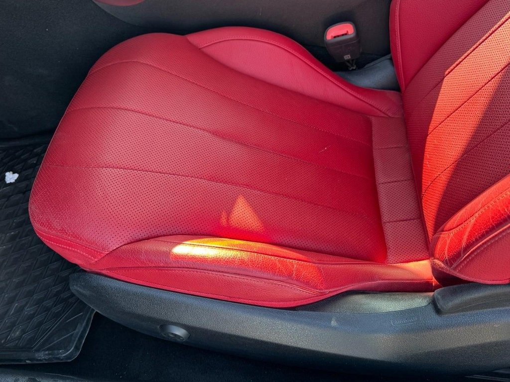 Used 2024 Mercedes-Benz CLE 300 4MATIC Cabriolet image 12