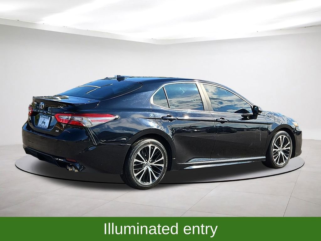 Used 2019 Toyota Camry SE image 7