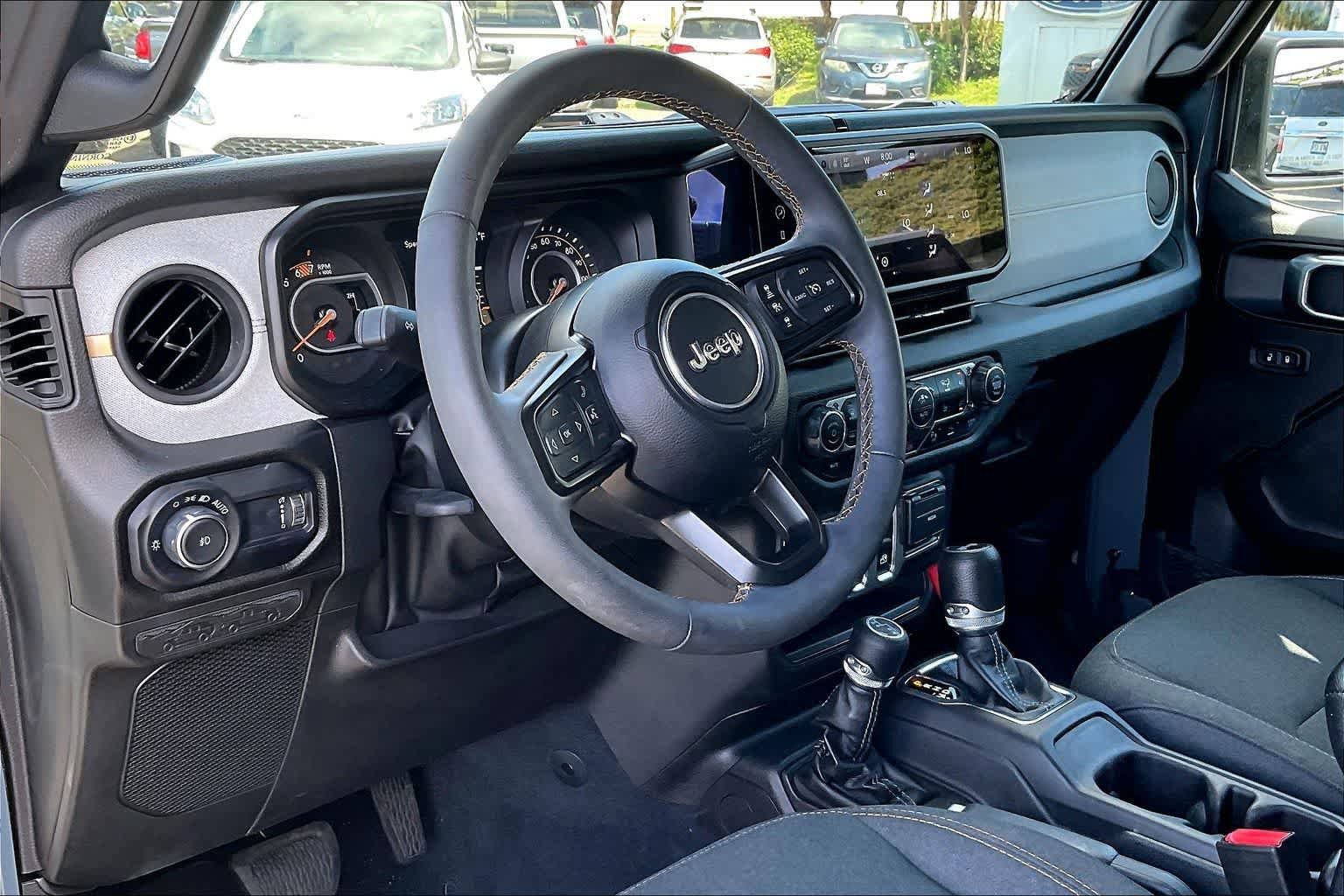 Used 2024 Jeep Wrangler Sport AWD/4WD image 2