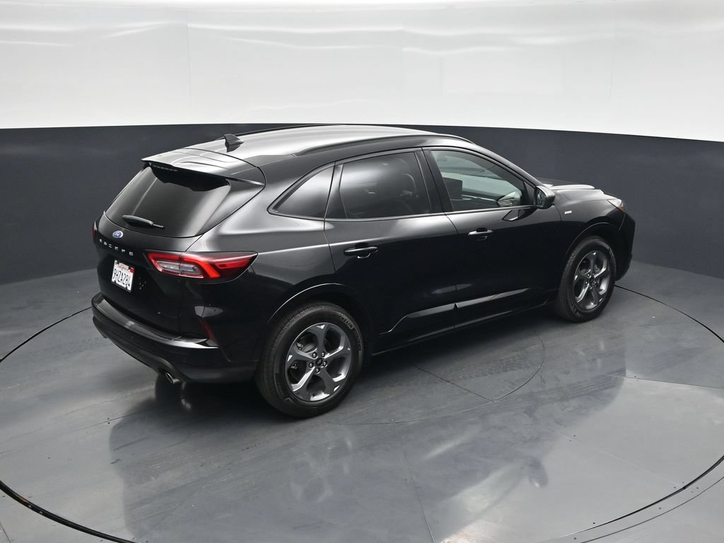 Certified 2023 Ford Escape ST-Line w/ Tech Pack #1 FWD image 38