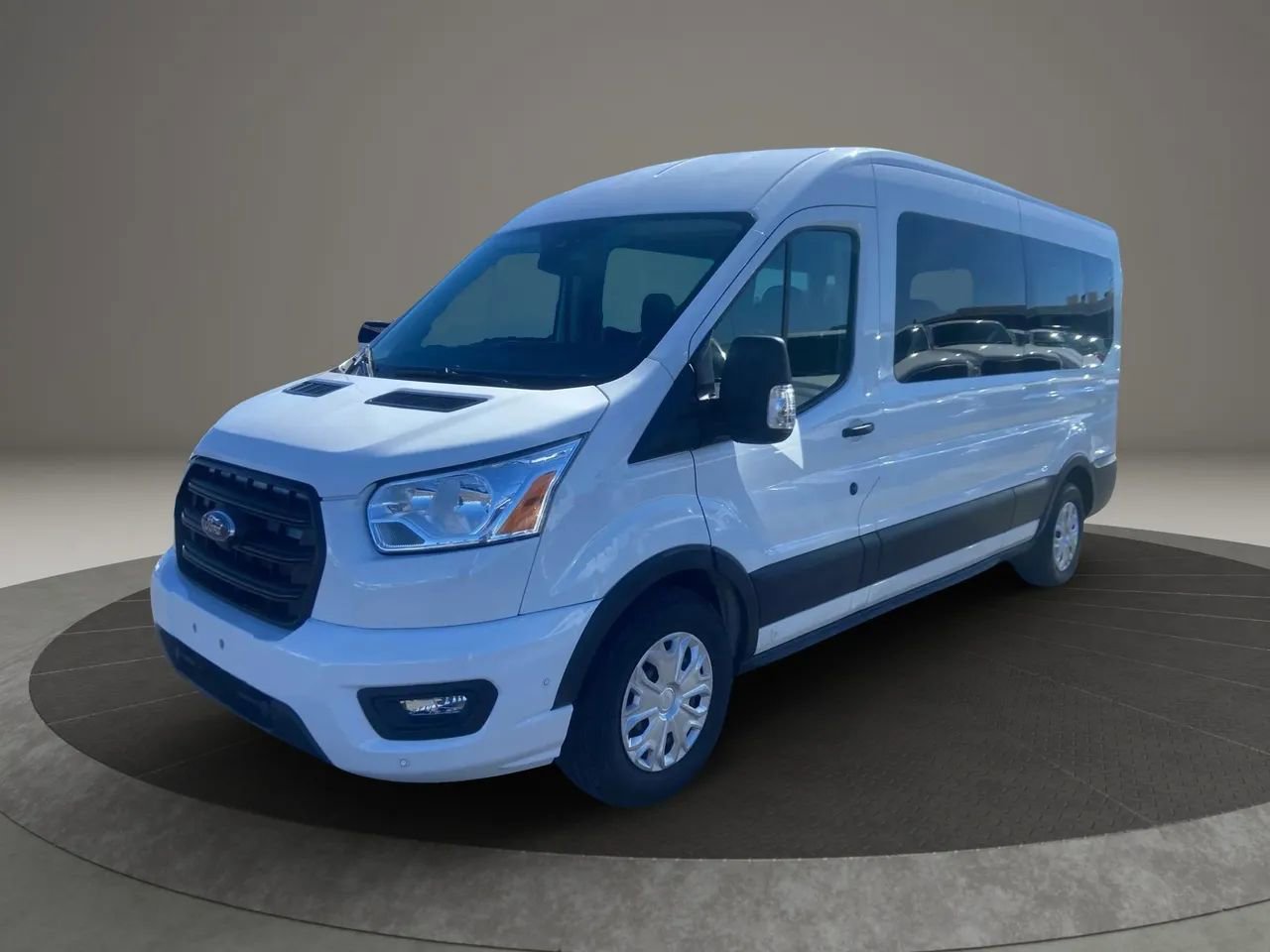 Used 2021 Ford Transit 350 XLT image 1