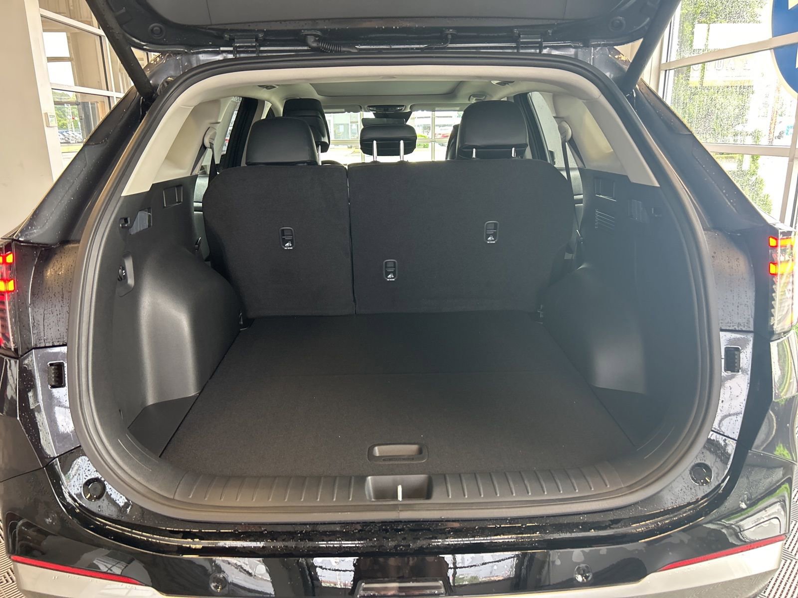 New 2026 Kia Sportage SX image 11