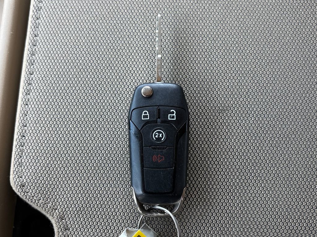 Used 2018 Ford F250 XLT w/ XLT Value Package image 31