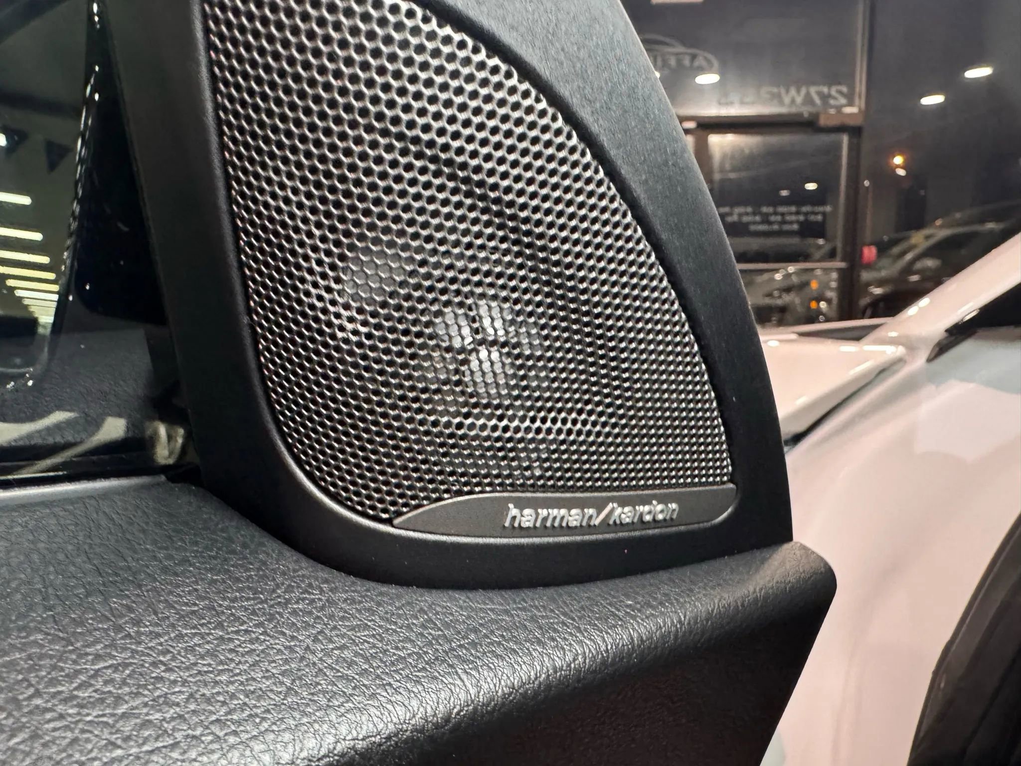 Used 2017 BMW M2 RWD image 26