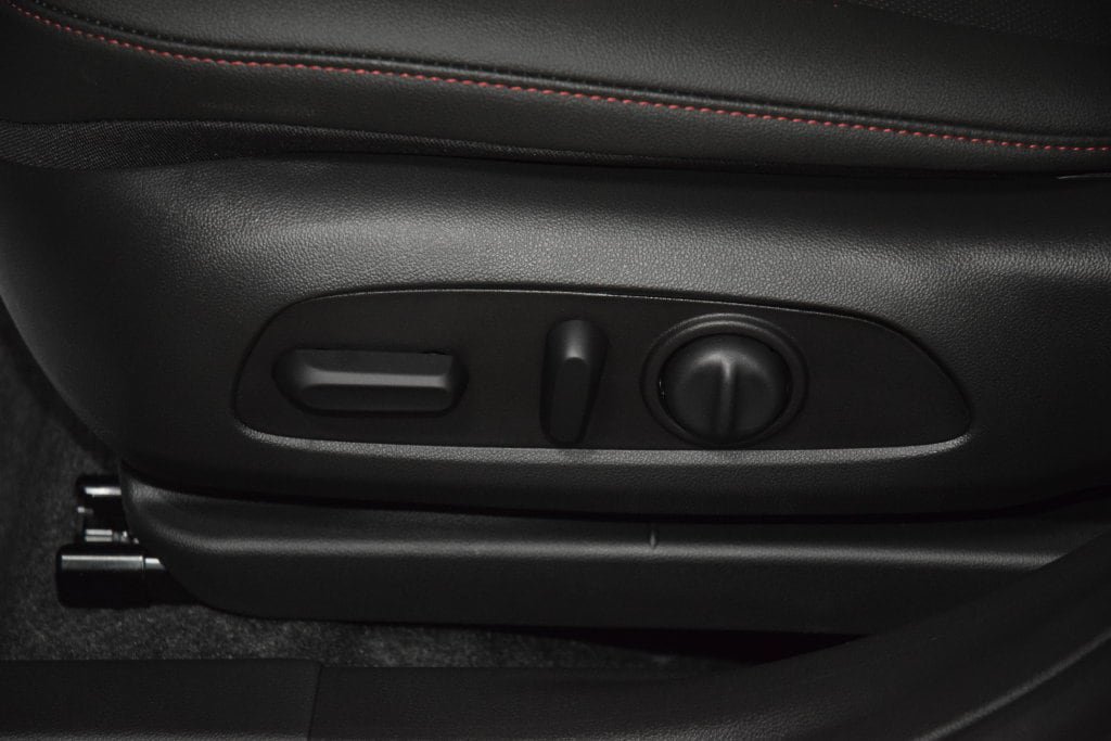 New 2026 Chevrolet Trax RS w/ Sunroof Package FWD image 39