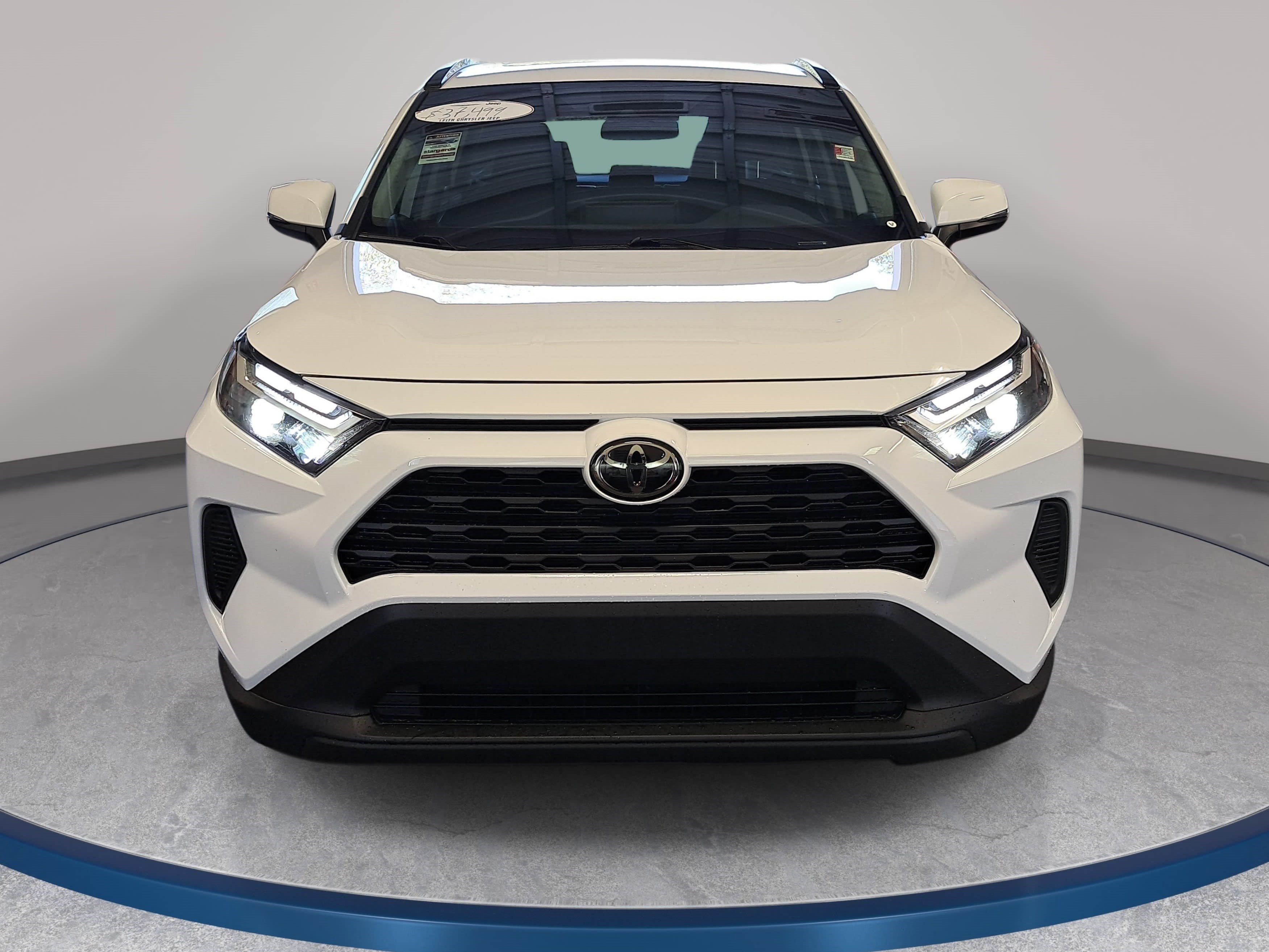 Used 2025 Toyota RAV4 XLE w/ Convenience Package AWD/4WD image 2