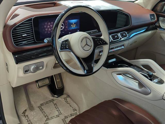 New 2026 Mercedes-Benz Maybach GLS 600 4MATIC image 3