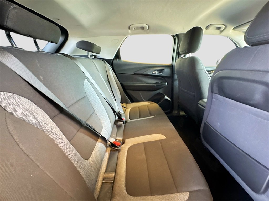 Used 2021 Chevrolet TrailBlazer LS image 24