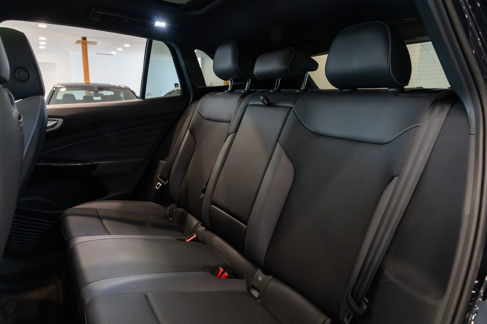Used 2024 Volkswagen ID.4 Pro S RWD image 13