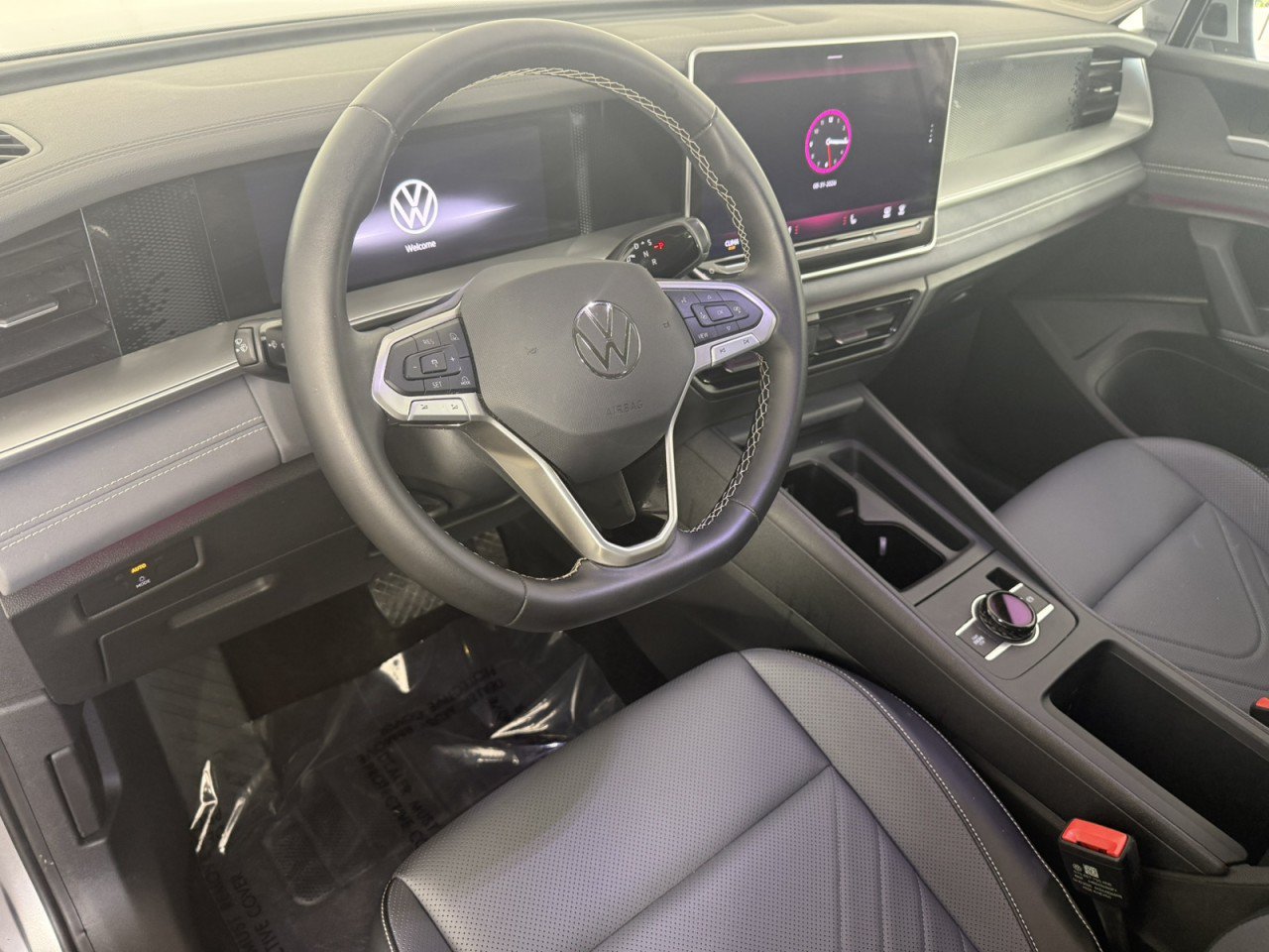 Used 2026 Volkswagen Tiguan SE AWD/4WD image 15