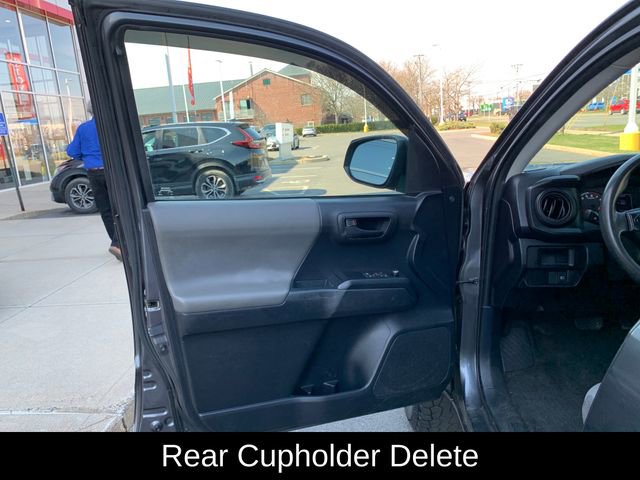 Used 2018 Toyota Tacoma SR image 12